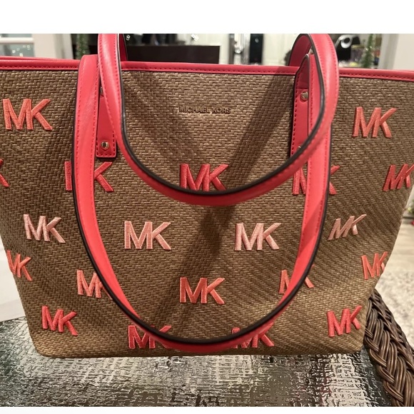 Michael Kors Carter Bag Large Tote in Dahlia Orange and Brown $258 - Picture 3 of 10